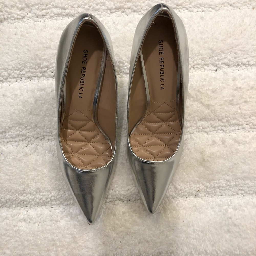 Shoe Republic LA